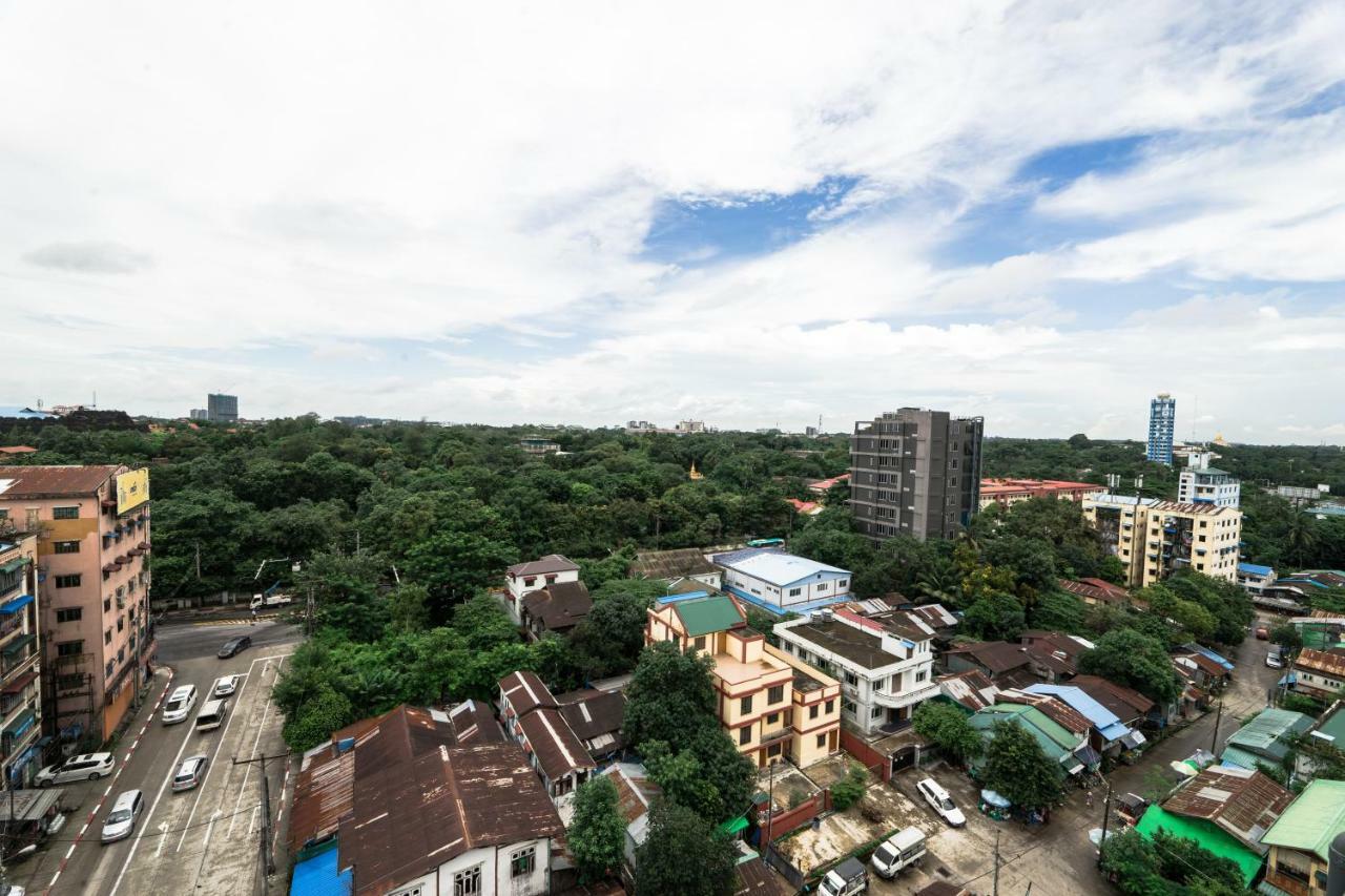 The Gandamar Hotel , Rangoon Buitenkant foto